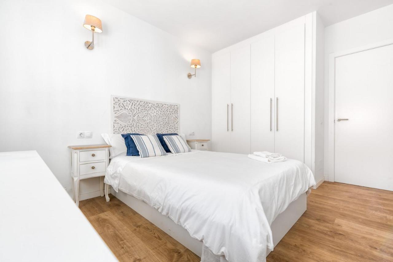 Cervantes Apartment In Malaga By Solaga Holiday Homes エクステリア 写真