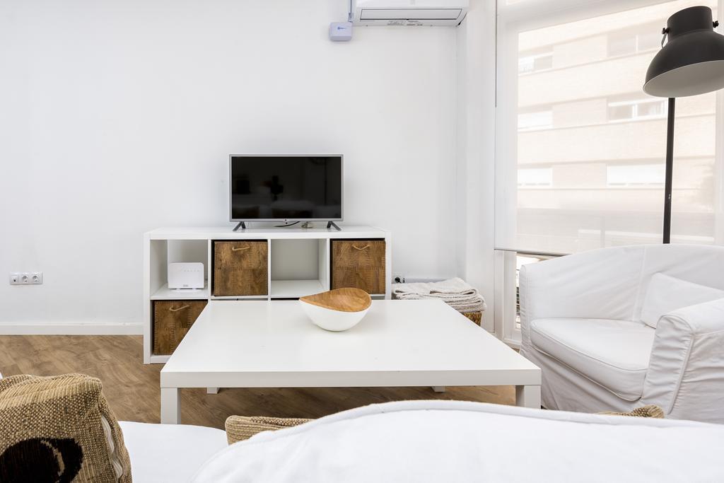 Cervantes Apartment In Malaga By Solaga Holiday Homes エクステリア 写真
