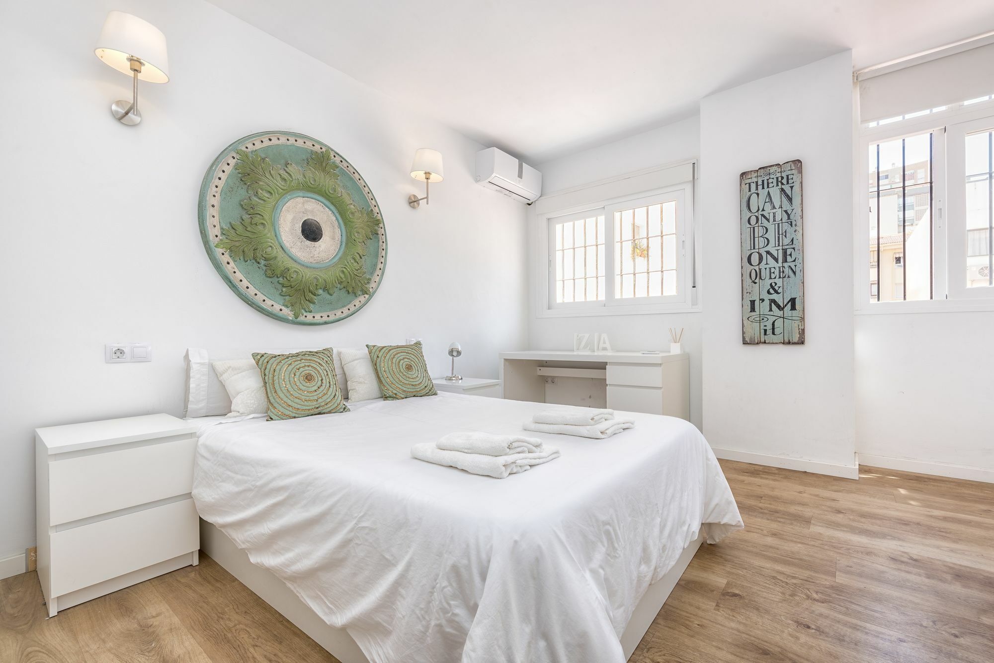 Cervantes Apartment In Malaga By Solaga Holiday Homes エクステリア 写真